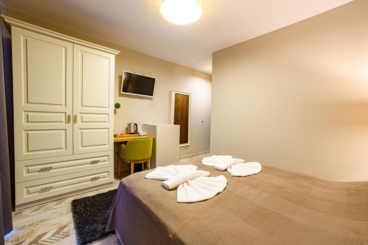 Antique Boutique Hotel Pavel Banya Extérieur photo