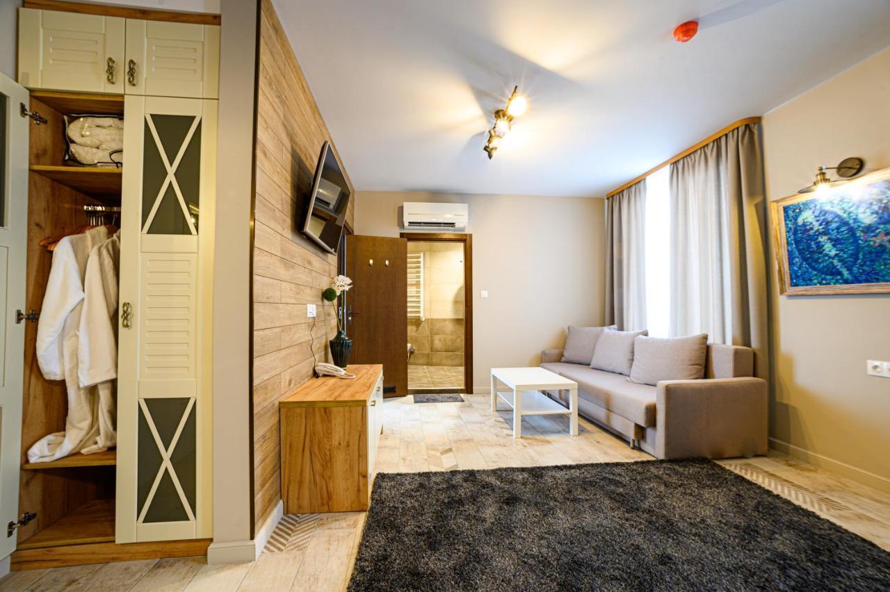 Antique Boutique Hotel Pavel Banya Extérieur photo
