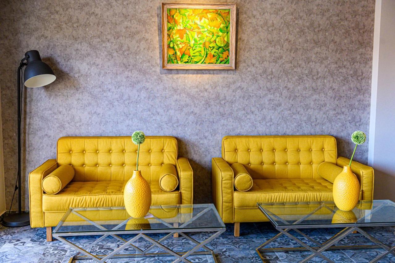 Antique Boutique Hotel Pavel Banya Extérieur photo